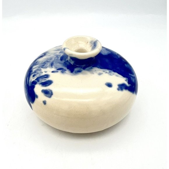 Art Pottery Bud Vase Oil Lamp Weed Pot Blue White Artist Signed R A Ceramic - Picture 5 of 8